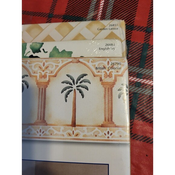 Plaid Stencil Decor Wall Stencil - British Colonial, Garden Lattice, English Ivy - Picture 3 of 9
